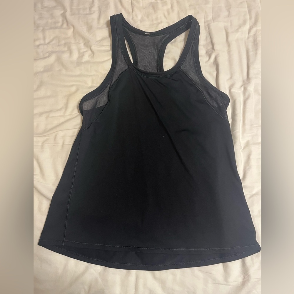 Lululemon black mesh detail workout tank size 6
